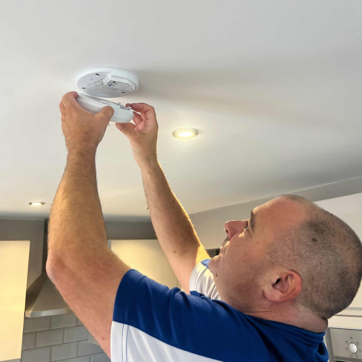 Local smoke alarm installer covering Southend-on-Sea